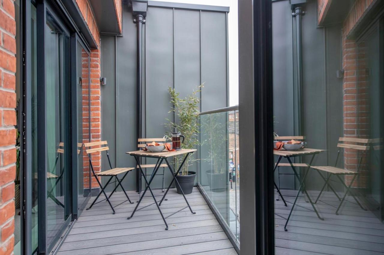 The Quadrant - The Carillon Suite York Bagian luar foto