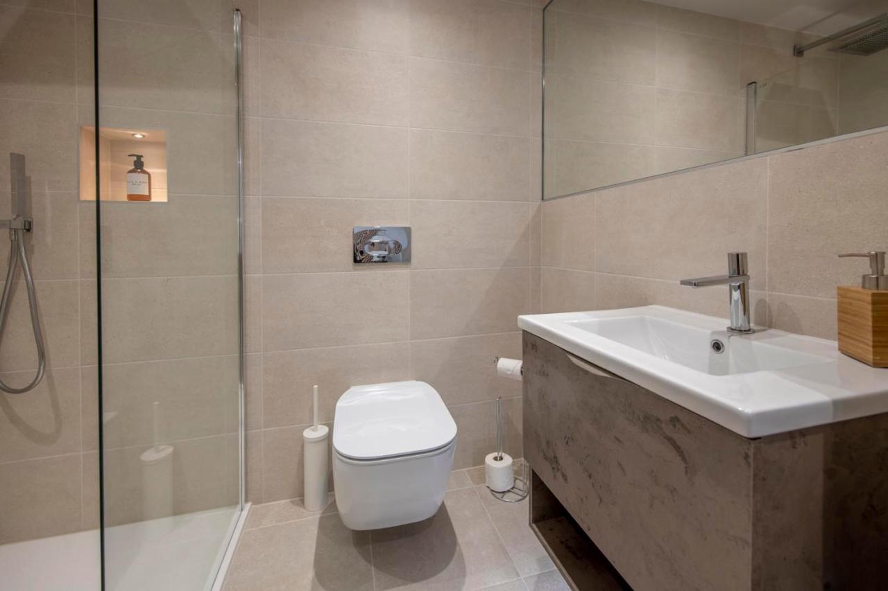 The Quadrant - The Carillon Suite York Bagian luar foto